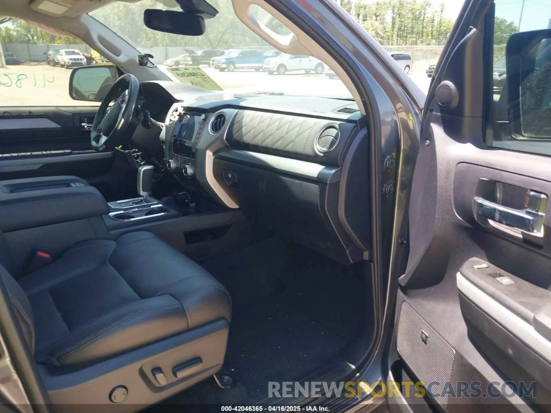5 fotografías del automóvil dañado 5TFAY5F17MX023735 TOYOTA TUNDRA 2021