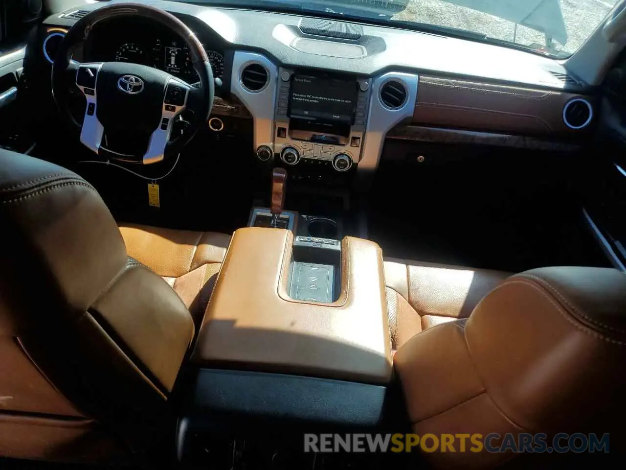 8 fotografías del automóvil dañado 5TFAY5F18MX006720 TOYOTA TUNDRA 2021