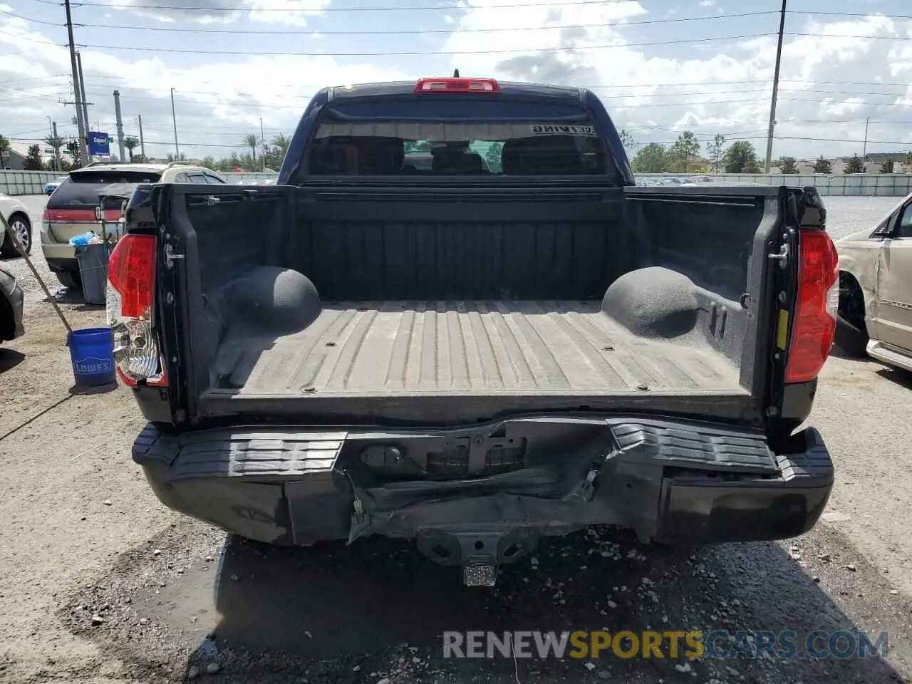 6 fotografías del automóvil dañado 5TFAY5F18MX032248 TOYOTA TUNDRA 2021