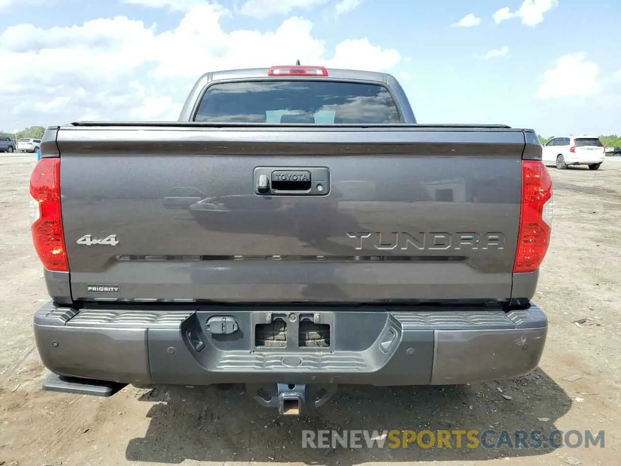 6 fotografías del automóvil dañado 5TFAY5F18MX973943 TOYOTA TUNDRA 2021
