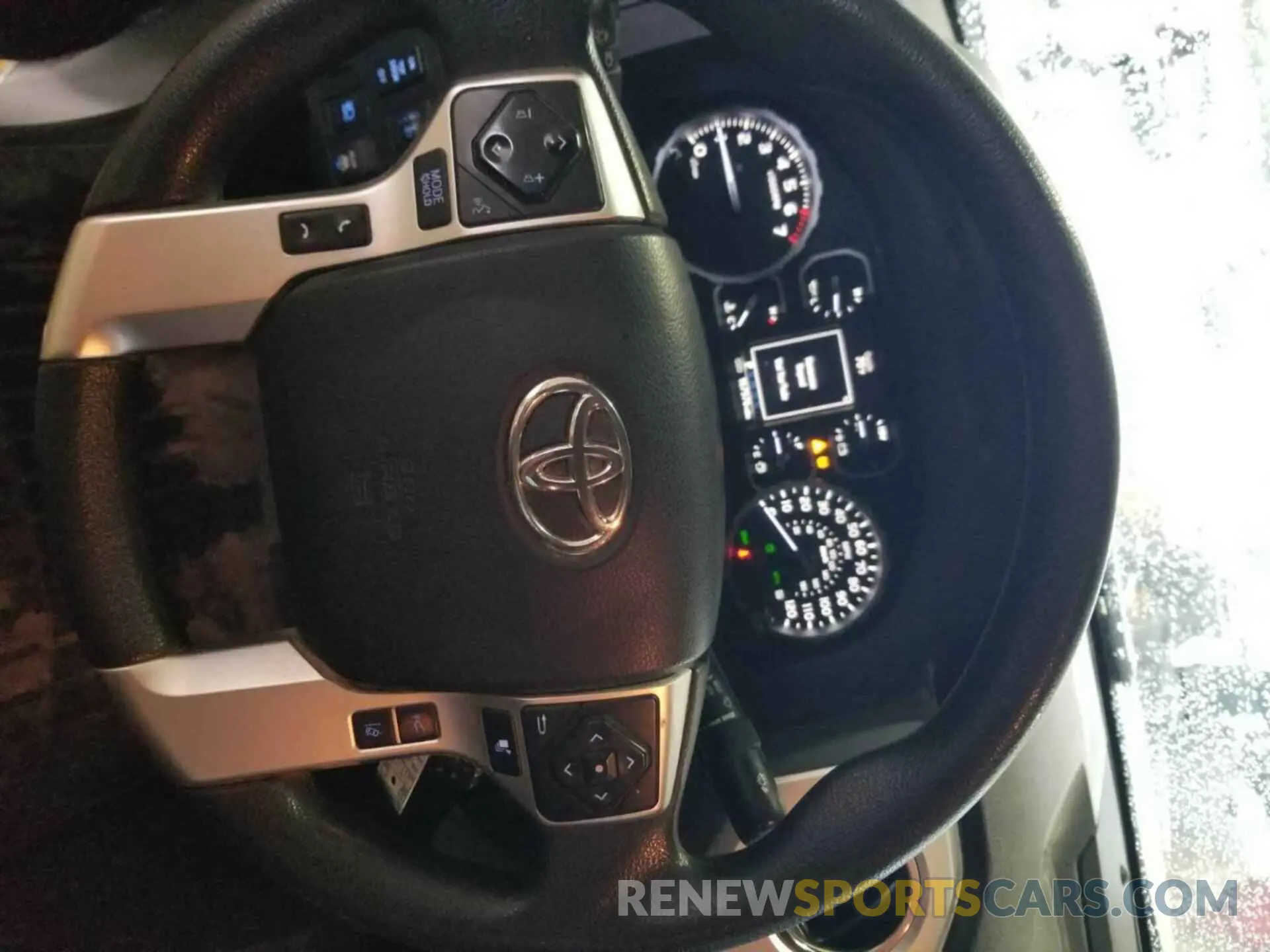 12 fotografías del automóvil dañado 5TFDY5F10MX998803 TOYOTA TUNDRA 2021