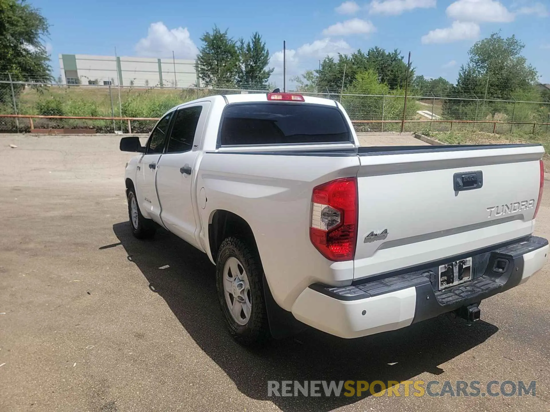25 fotografías del automóvil dañado 5TFDY5F10MX998803 TOYOTA TUNDRA 2021