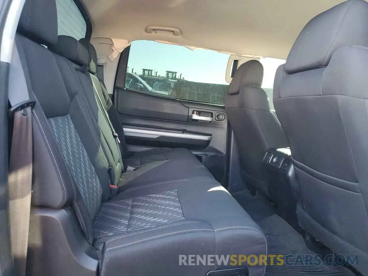 10 fotografías del automóvil dañado 5TFDY5F11MX019466 TOYOTA TUNDRA 2021