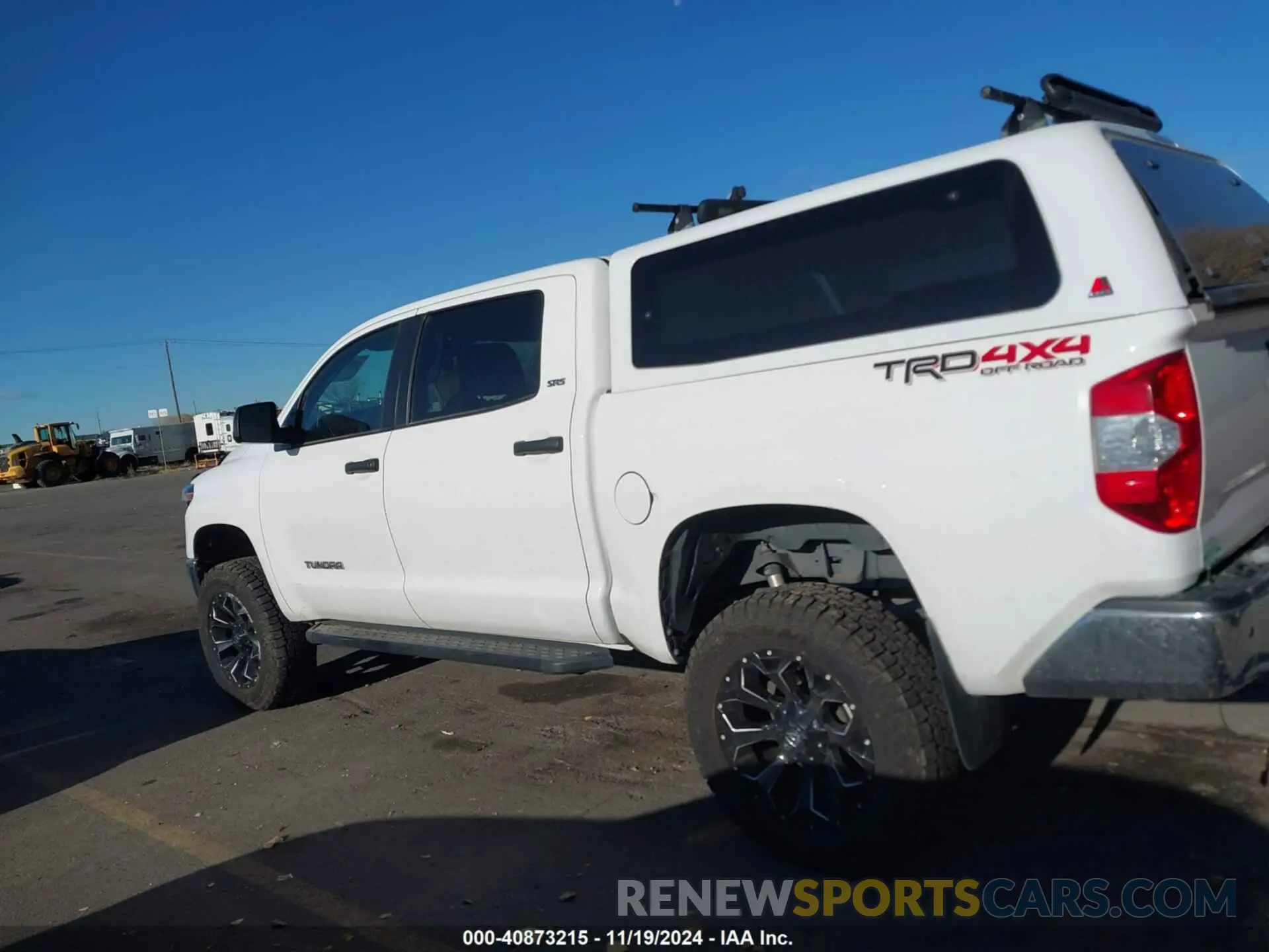 14 fotografías del automóvil dañado 5TFDY5F11MX033075 TOYOTA TUNDRA 2021