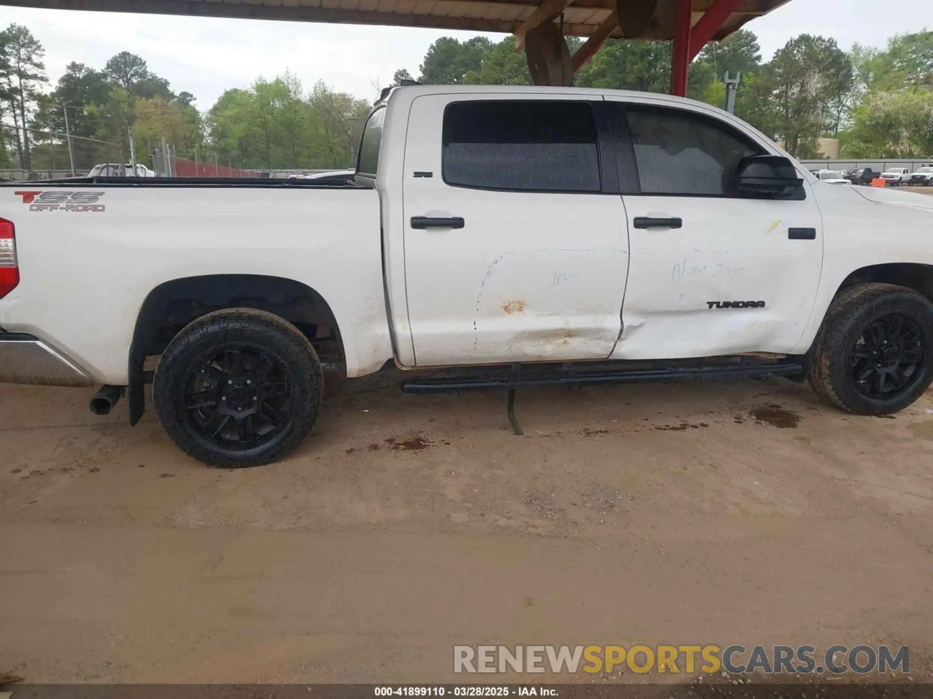 14 fotografías del automóvil dañado 5TFDY5F11MX972548 TOYOTA TUNDRA 2021