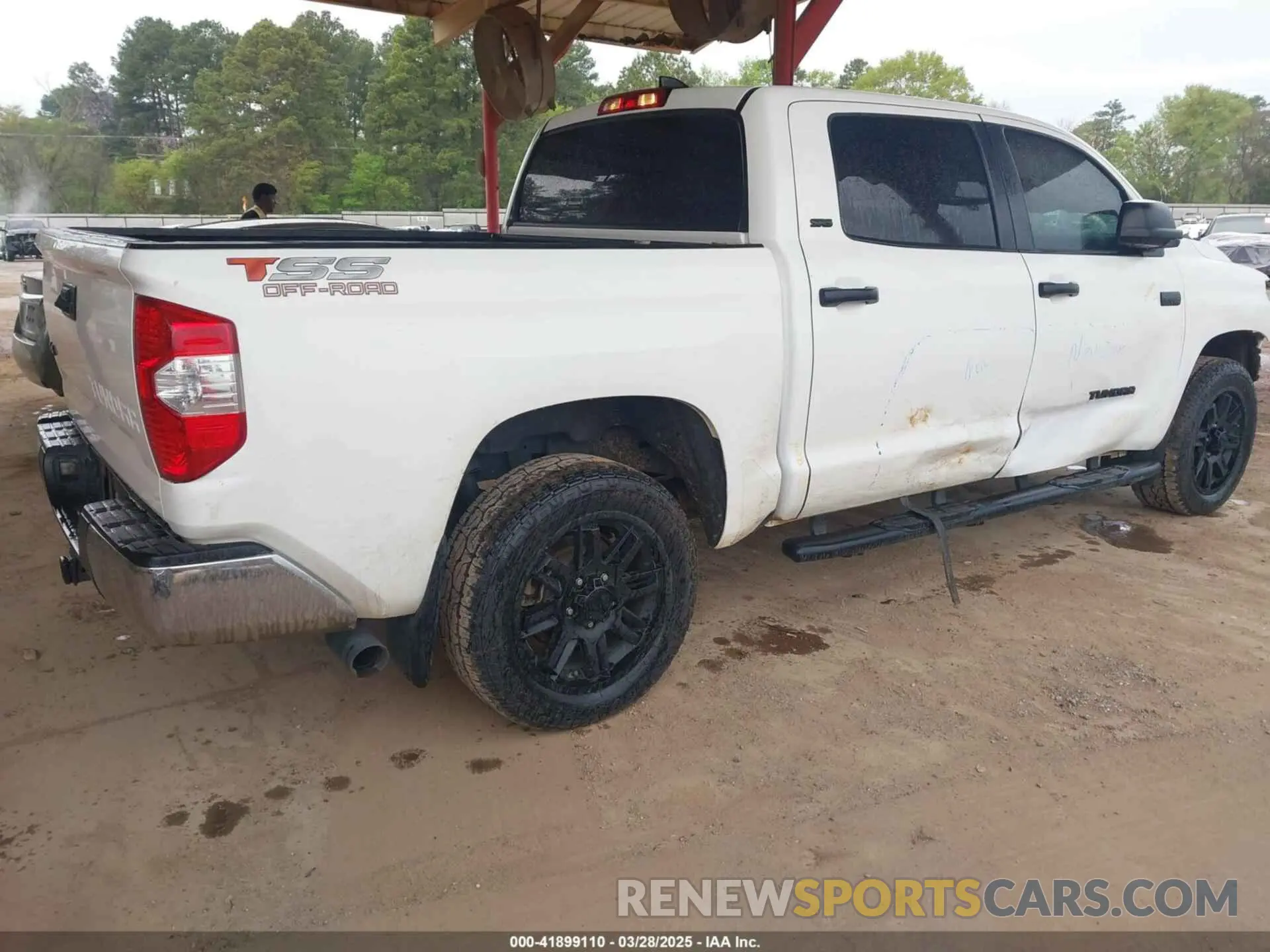 4 fotografías del automóvil dañado 5TFDY5F11MX972548 TOYOTA TUNDRA 2021