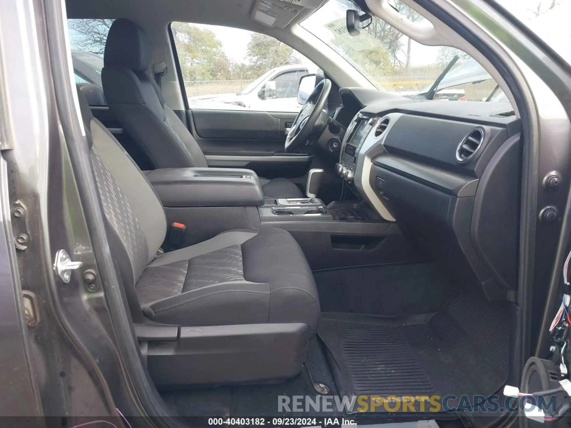 5 fotografías del automóvil dañado 5TFDY5F11MX979287 TOYOTA TUNDRA 2021