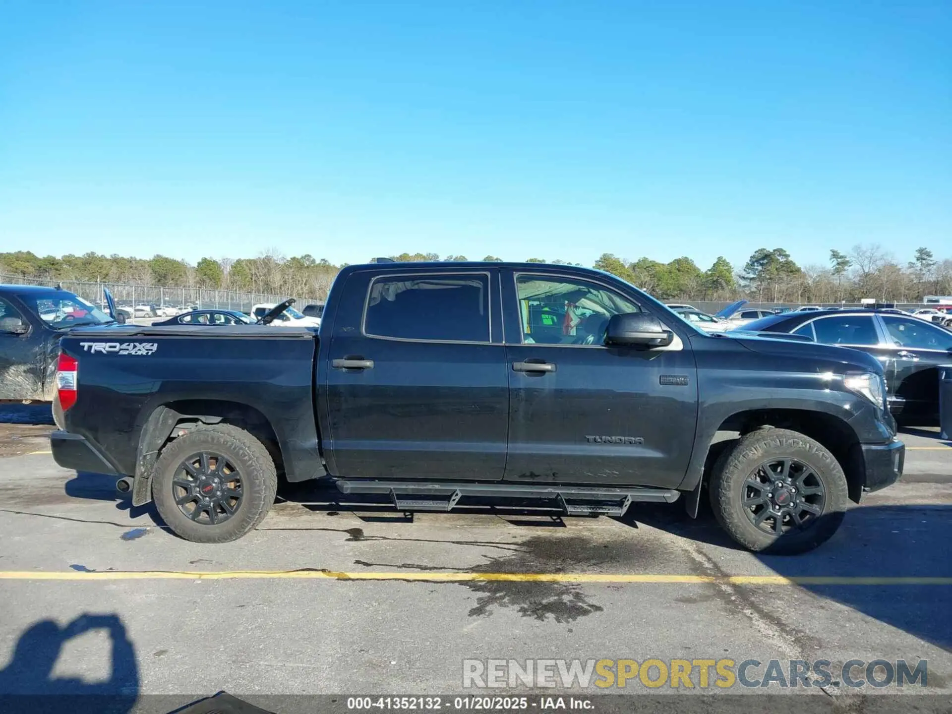 13 fotografías del automóvil dañado 5TFDY5F13MX005925 TOYOTA TUNDRA 2021