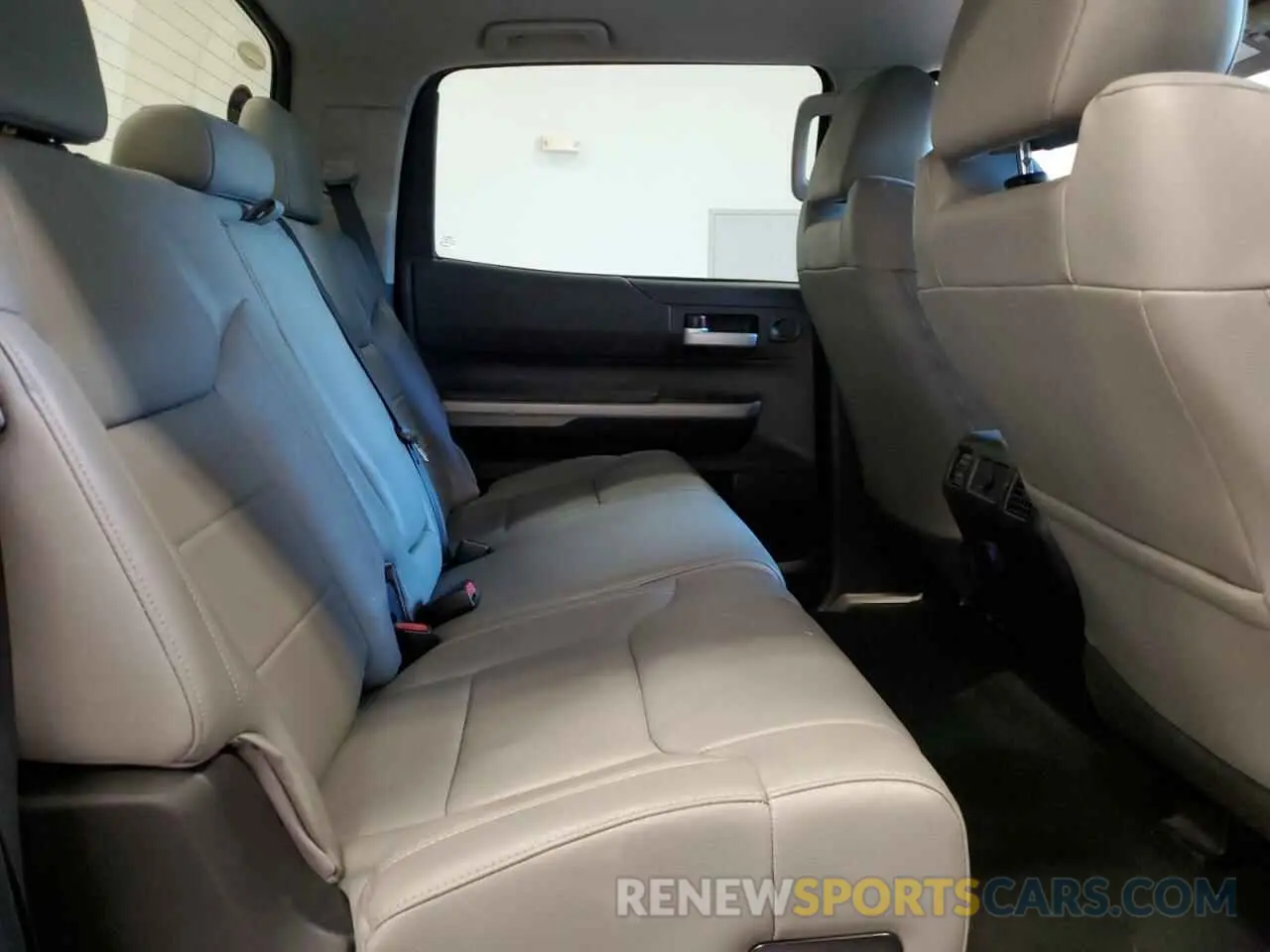 10 fotografías del automóvil dañado 5TFDY5F13MX973460 TOYOTA TUNDRA 2021