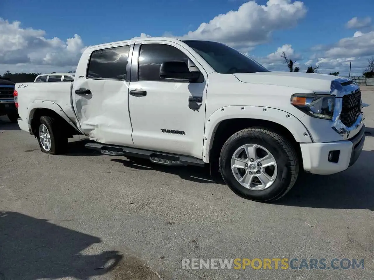 4 fotografías del automóvil dañado 5TFDY5F13MX984863 TOYOTA TUNDRA 2021