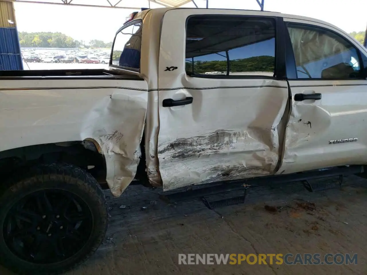 9 fotografías del automóvil dañado 5TFDY5F15MX987229 TOYOTA TUNDRA 2021