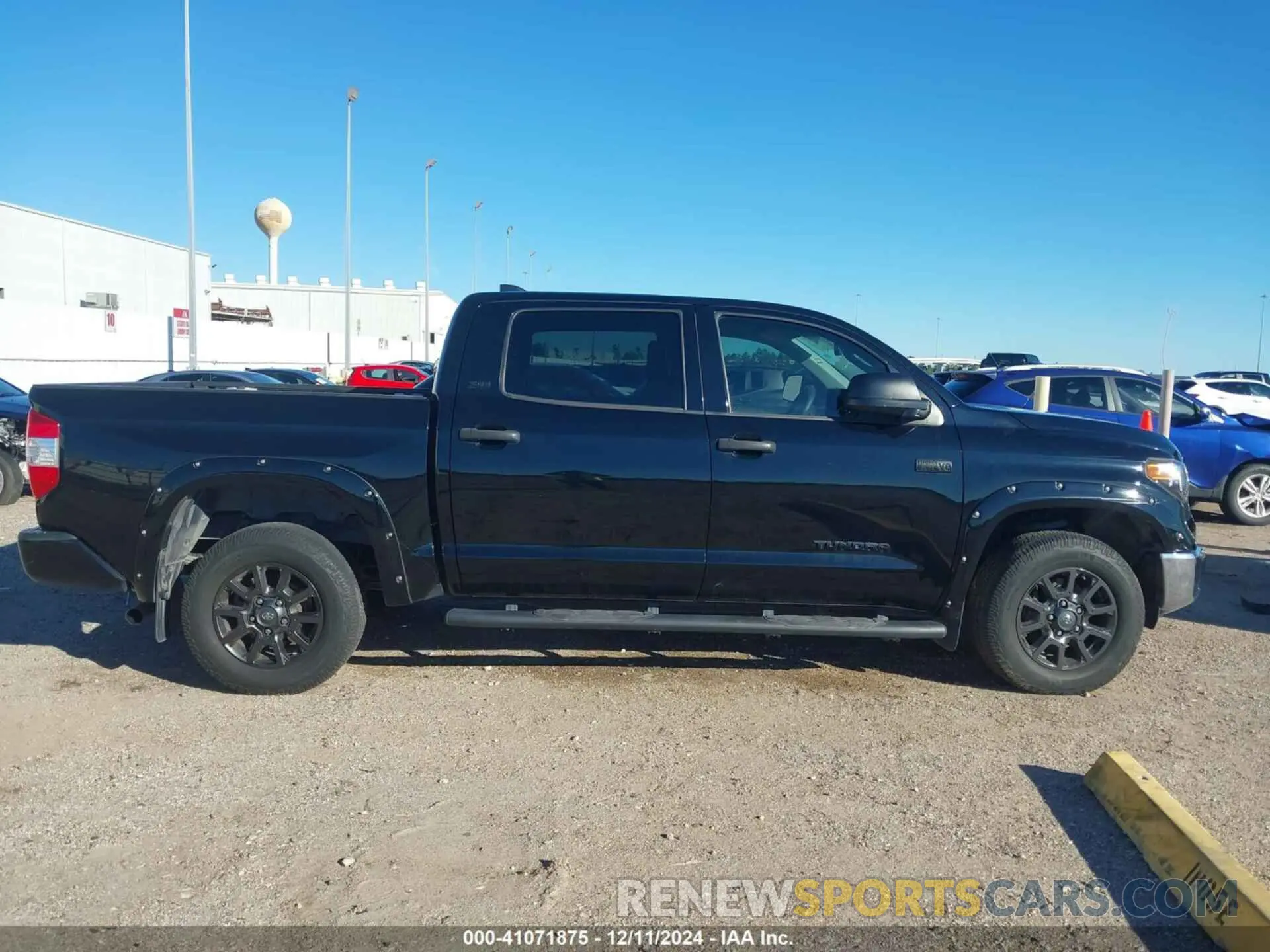 13 fotografías del automóvil dañado 5TFDY5F16MX988308 TOYOTA TUNDRA 2021