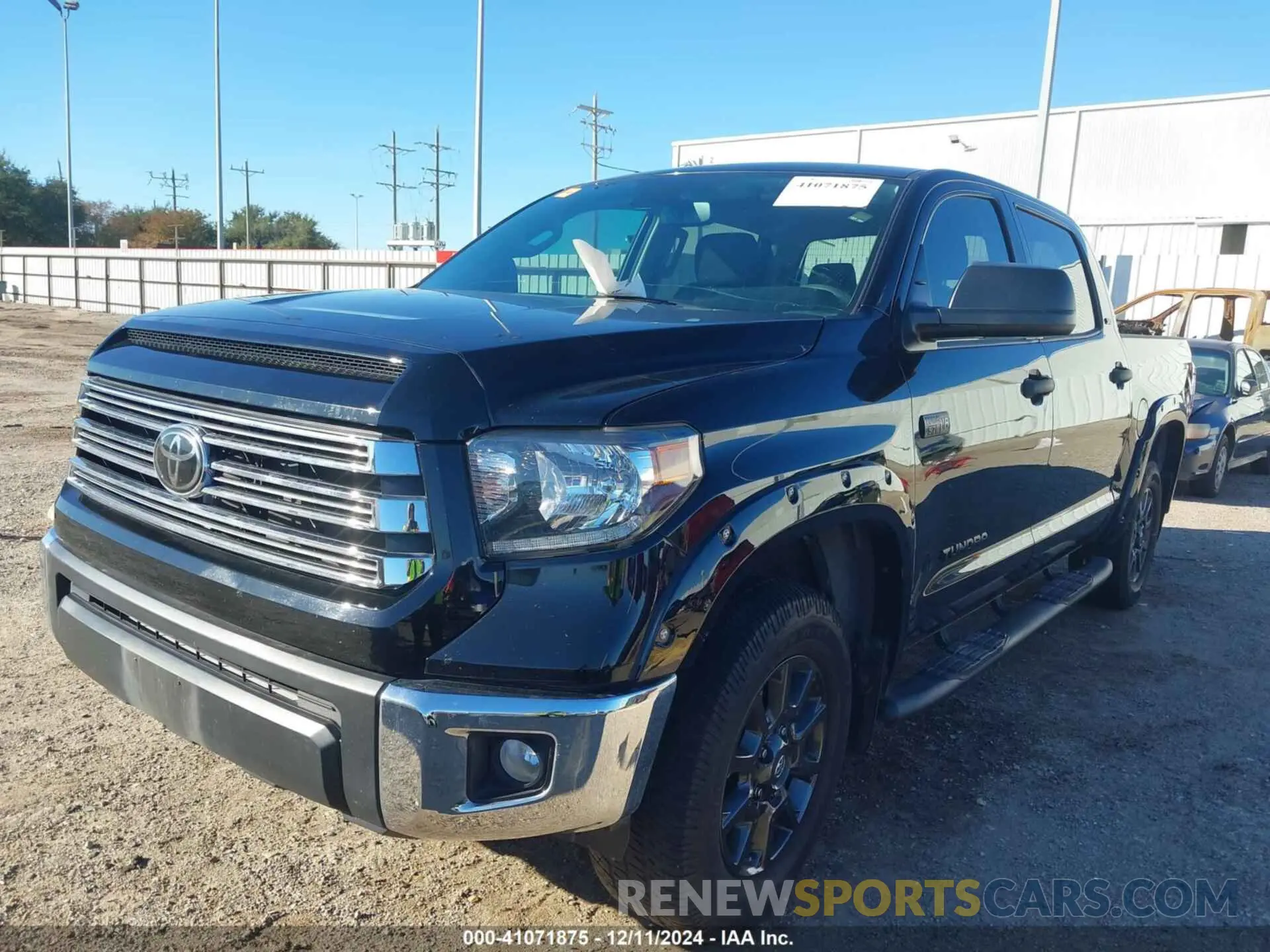 2 fotografías del automóvil dañado 5TFDY5F16MX988308 TOYOTA TUNDRA 2021