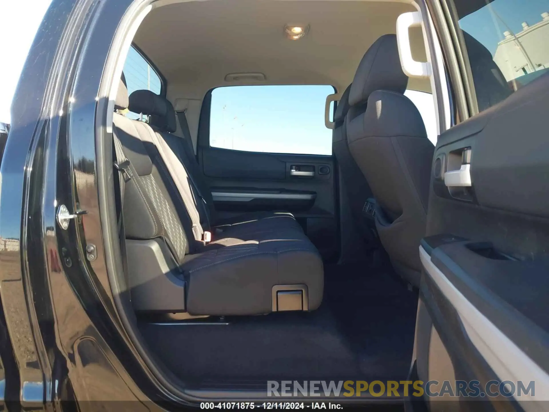 8 fotografías del automóvil dañado 5TFDY5F16MX988308 TOYOTA TUNDRA 2021