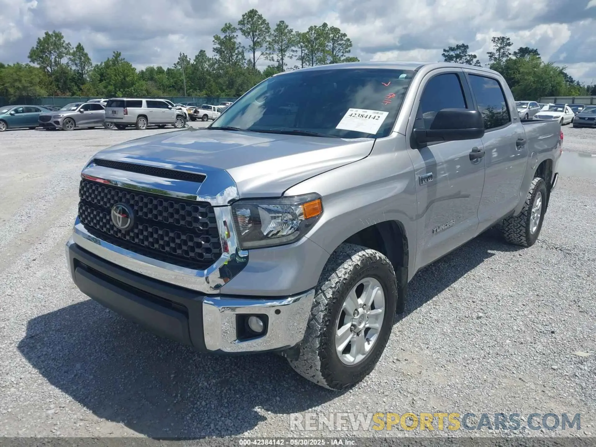 2 fotografías del automóvil dañado 5TFDY5F17MX047532 TOYOTA TUNDRA 2021