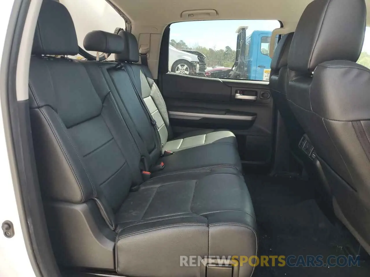 10 fotografías del automóvil dañado 5TFDY5F17MX990343 TOYOTA TUNDRA 2021
