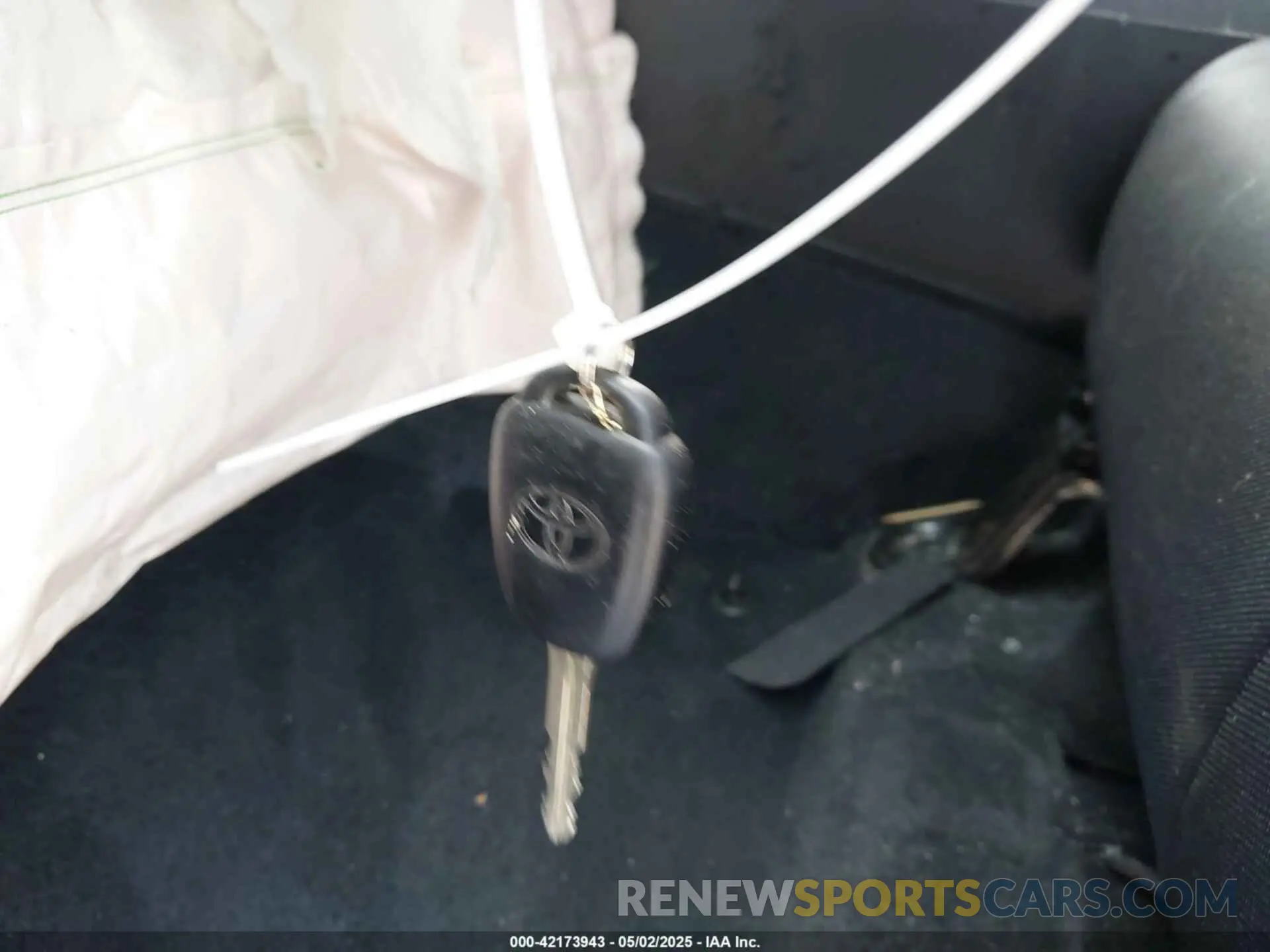 11 fotografías del automóvil dañado 5TFDY5F17MX991623 TOYOTA TUNDRA 2021