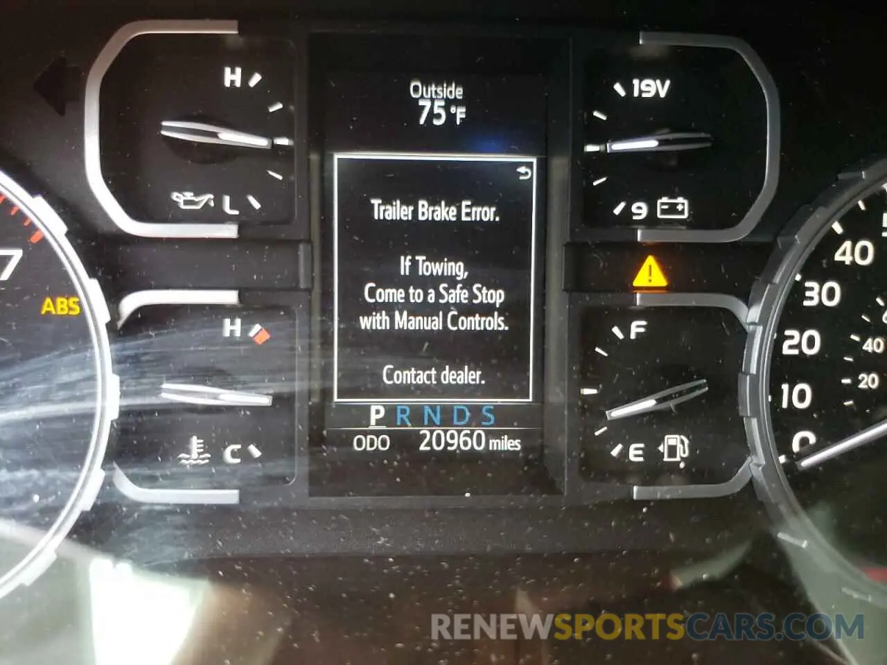 8 fotografías del automóvil dañado 5TFDY5F18MX019383 TOYOTA TUNDRA 2021