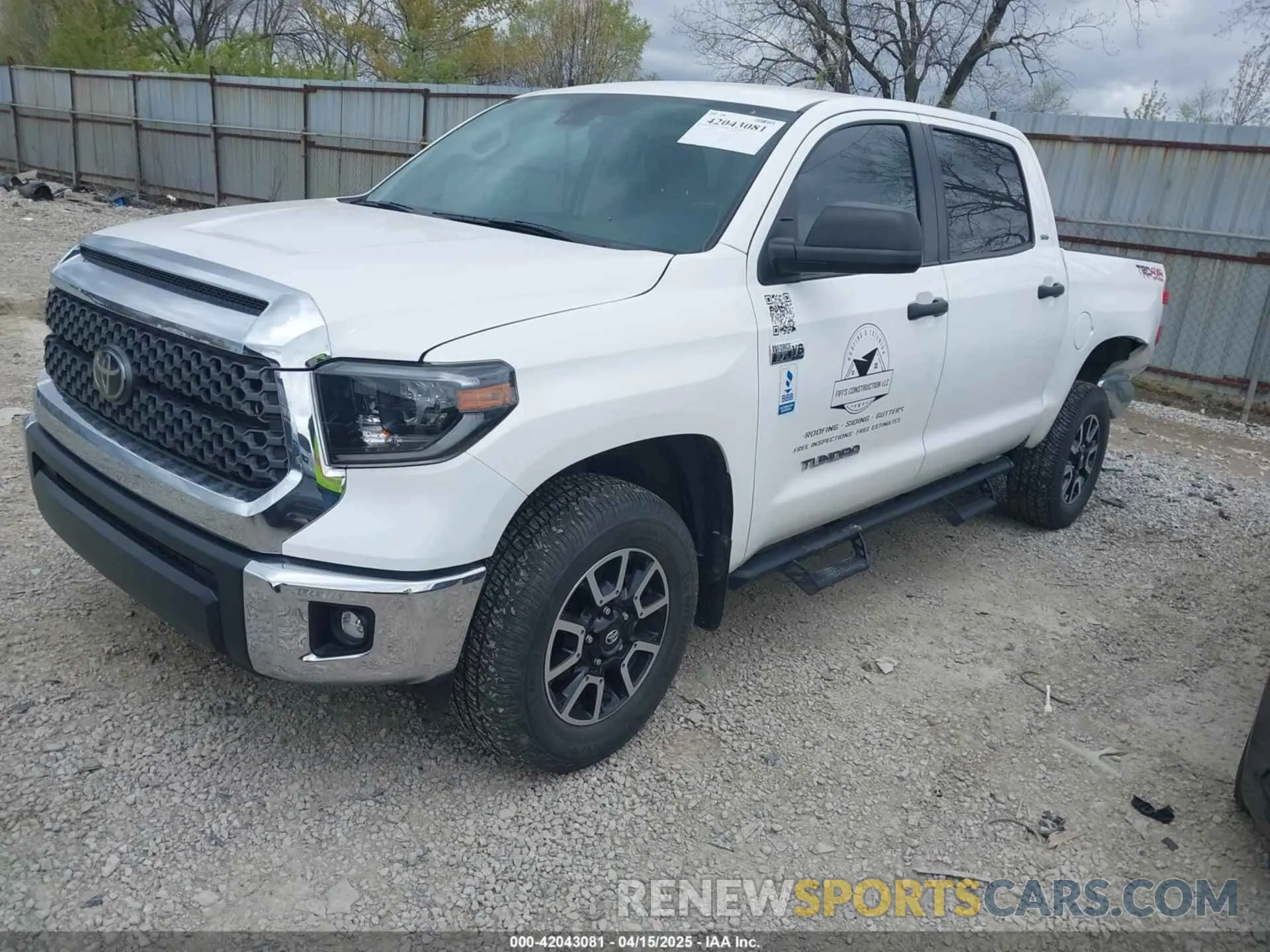 2 fotografías del automóvil dañado 5TFDY5F19MX037861 TOYOTA TUNDRA 2021