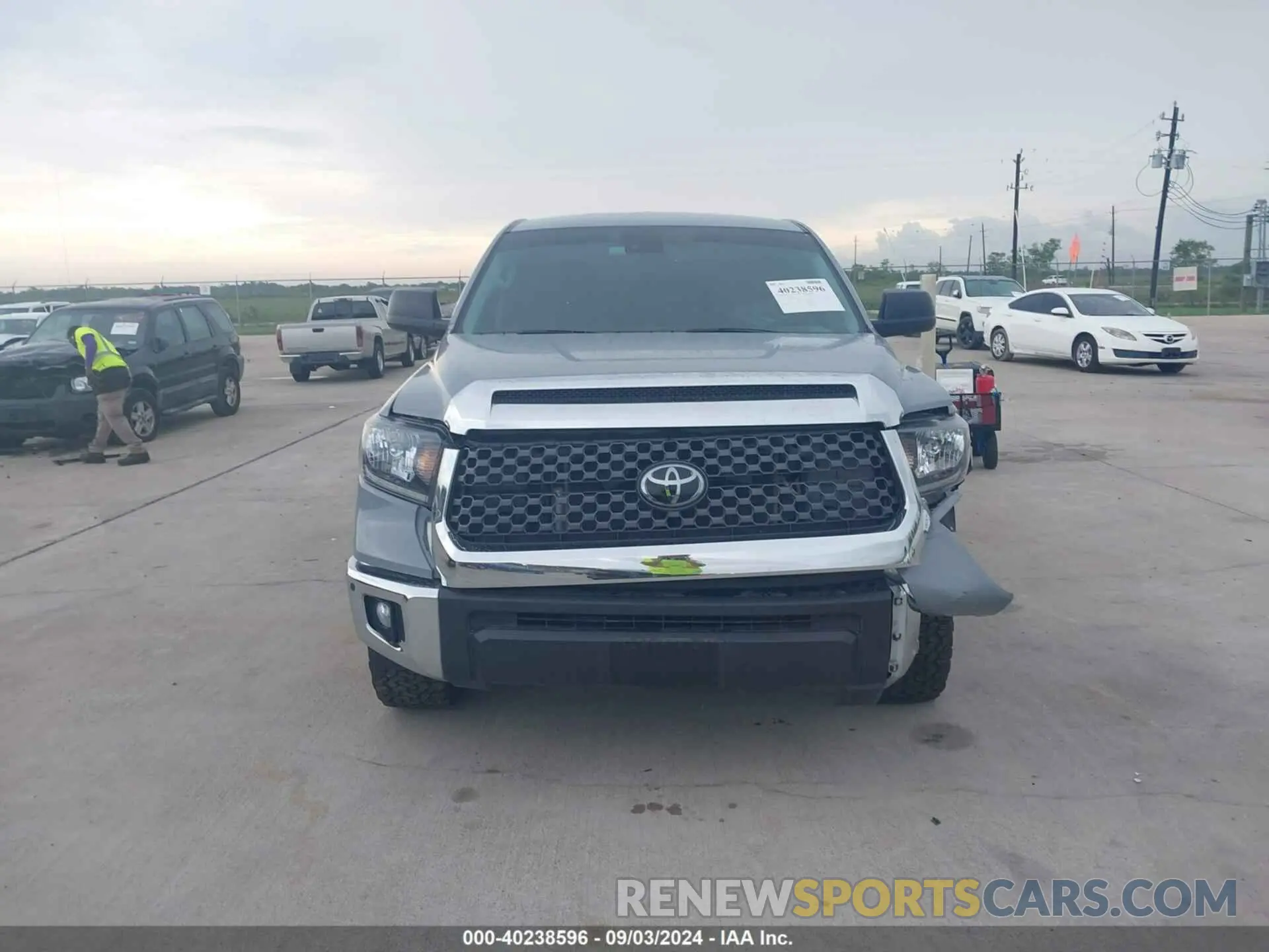 12 fotografías del automóvil dañado 5TFEY5F12MX282070 TOYOTA TUNDRA 2021