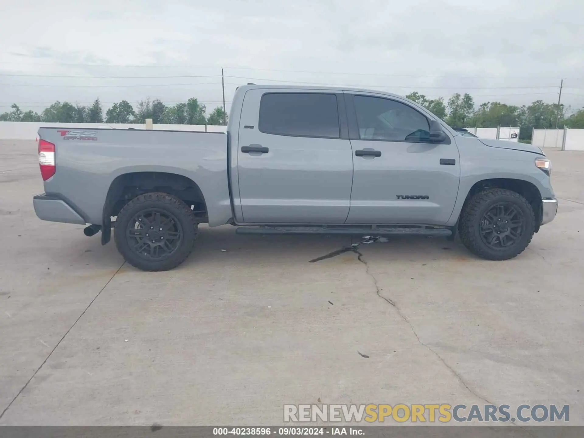 13 fotografías del automóvil dañado 5TFEY5F12MX282070 TOYOTA TUNDRA 2021
