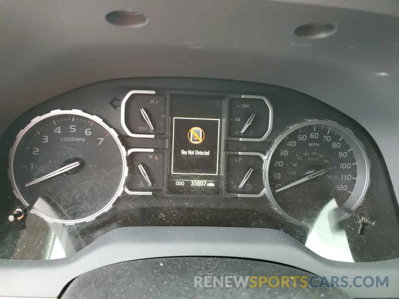 9 fotografías del automóvil dañado 5TFFY5F19MX292163 TOYOTA TUNDRA 2021