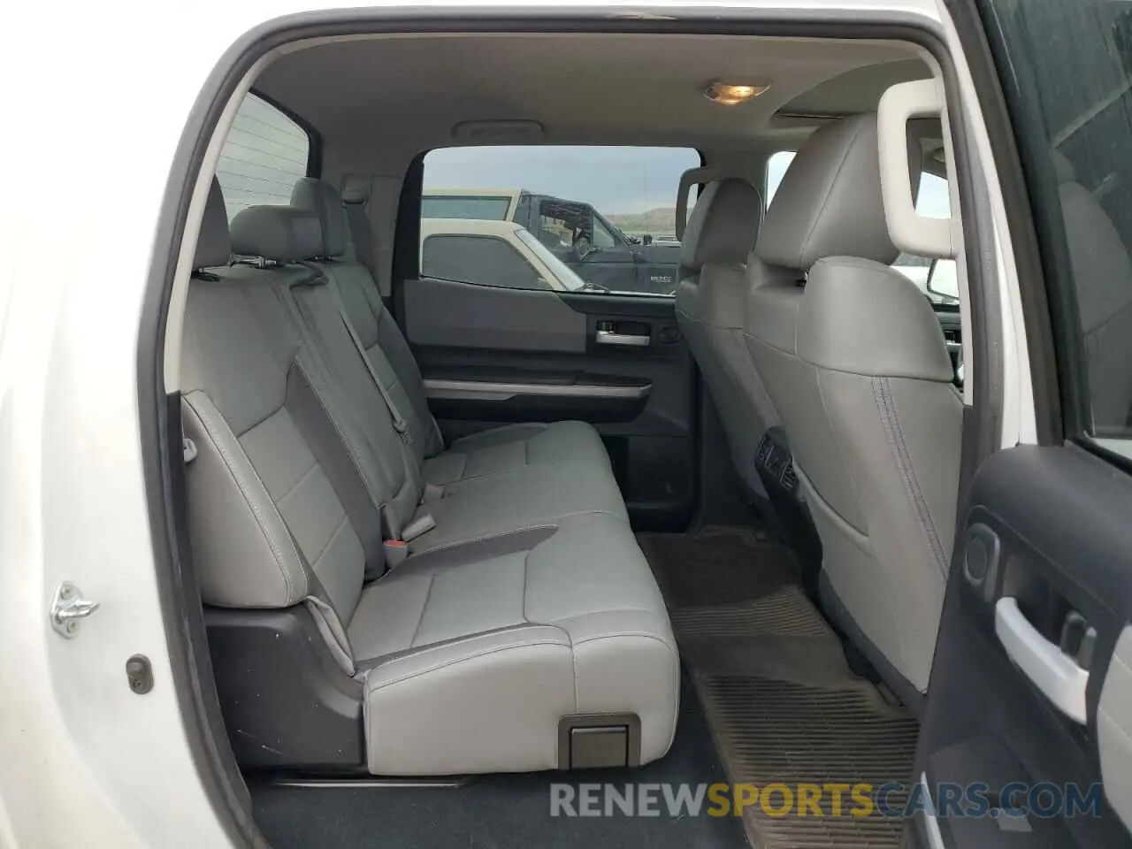 10 fotografías del automóvil dañado 5TFHY5F12MX993376 TOYOTA TUNDRA 2021