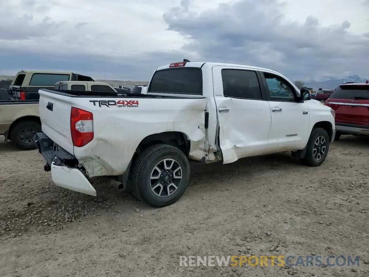 3 fotografías del automóvil dañado 5TFHY5F12MX993376 TOYOTA TUNDRA 2021