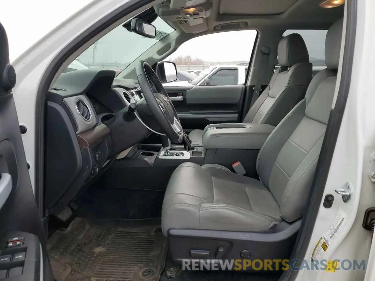 7 fotografías del automóvil dañado 5TFHY5F12MX993376 TOYOTA TUNDRA 2021