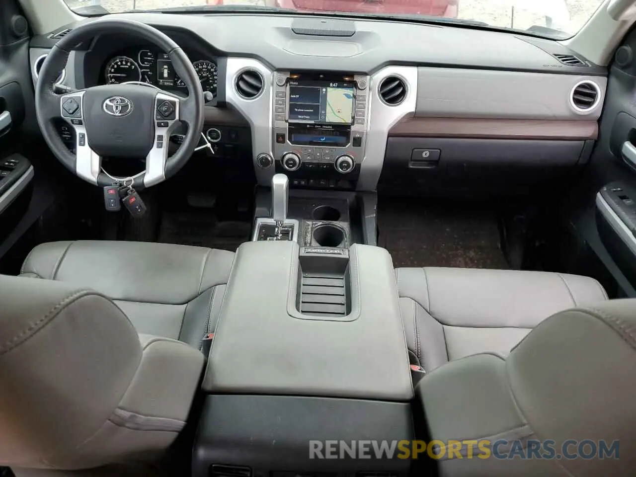 8 fotografías del automóvil dañado 5TFHY5F12MX993376 TOYOTA TUNDRA 2021