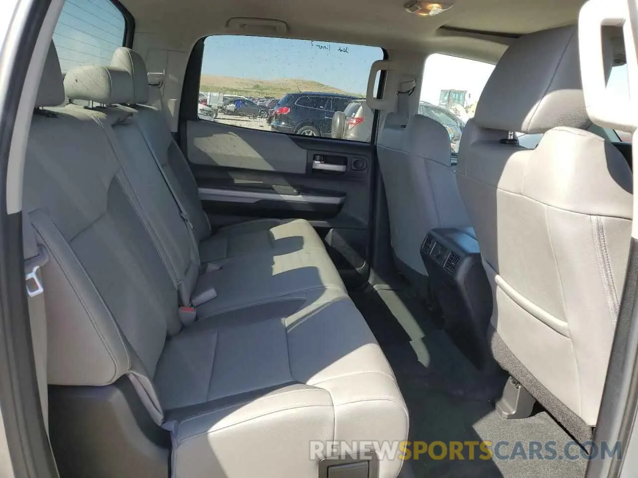 10 fotografías del automóvil dañado 5TFHY5F13MX007255 TOYOTA TUNDRA 2021