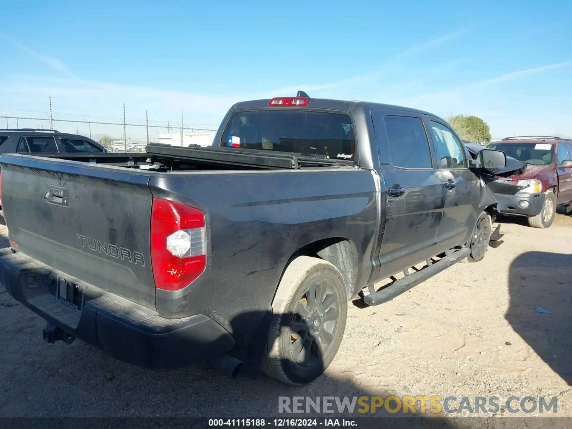 4 fotografías del automóvil dañado 5TFHY5F13MX038151 TOYOTA TUNDRA 2021