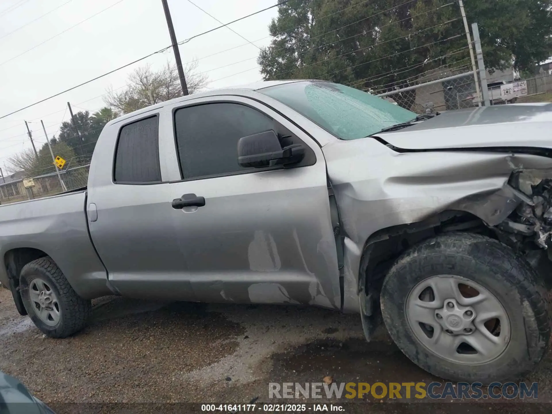 13 fotografías del automóvil dañado 5TFRY5F12MX281339 TOYOTA TUNDRA 2021