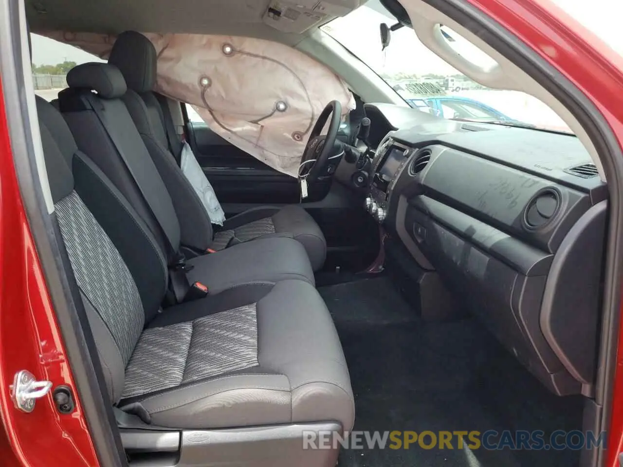 5 fotografías del automóvil dañado 5TFRY5F14MX282251 TOYOTA TUNDRA 2021