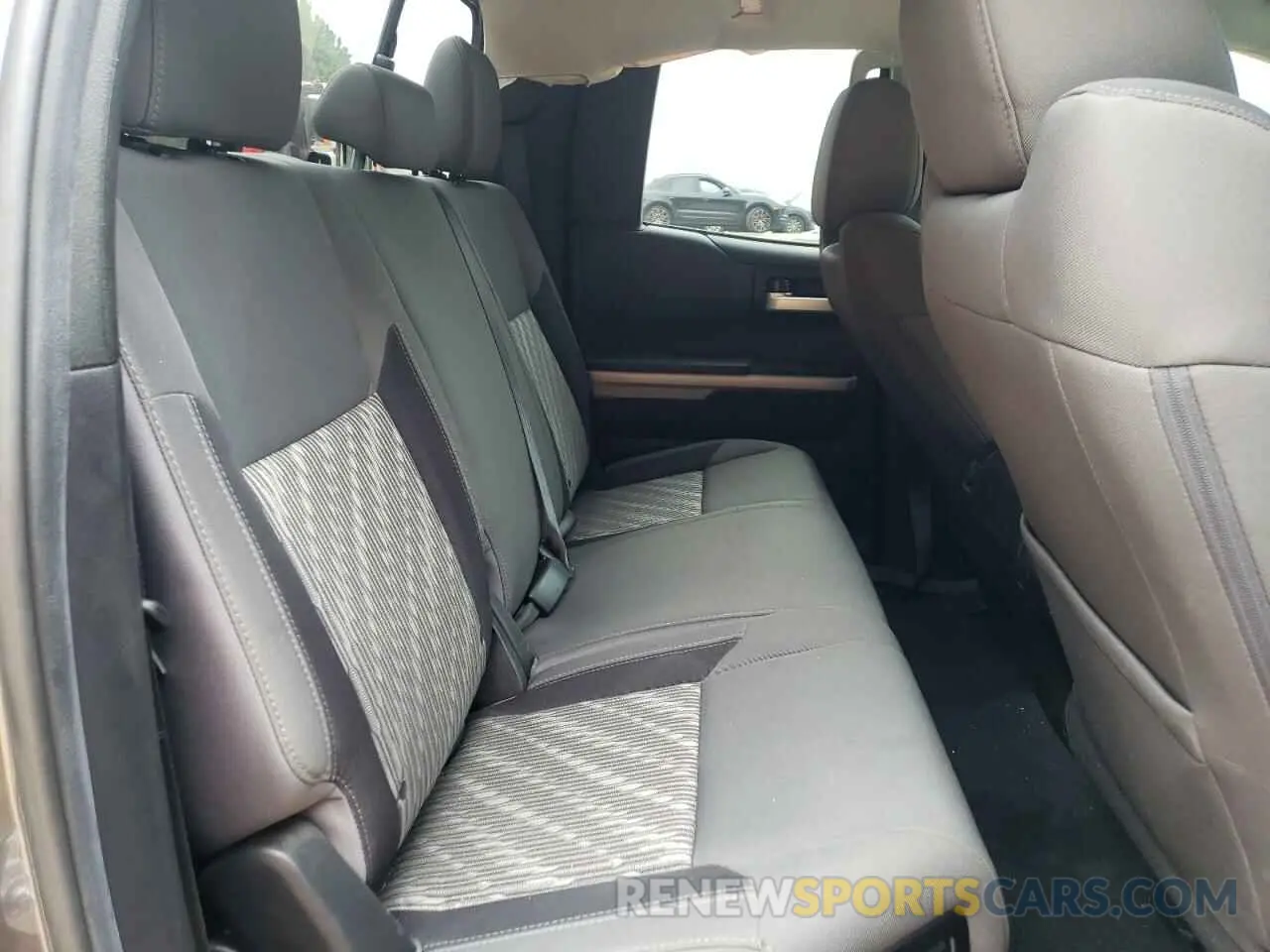 10 fotografías del automóvil dañado 5TFRY5F17MX298024 TOYOTA TUNDRA 2021