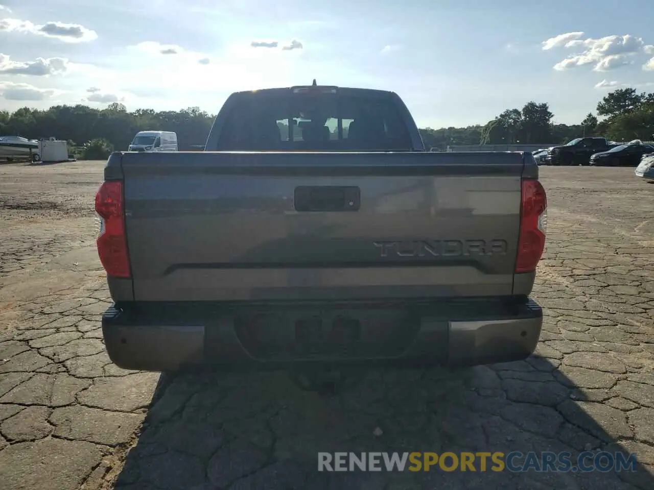 6 fotografías del automóvil dañado 5TFRY5F17MX298024 TOYOTA TUNDRA 2021