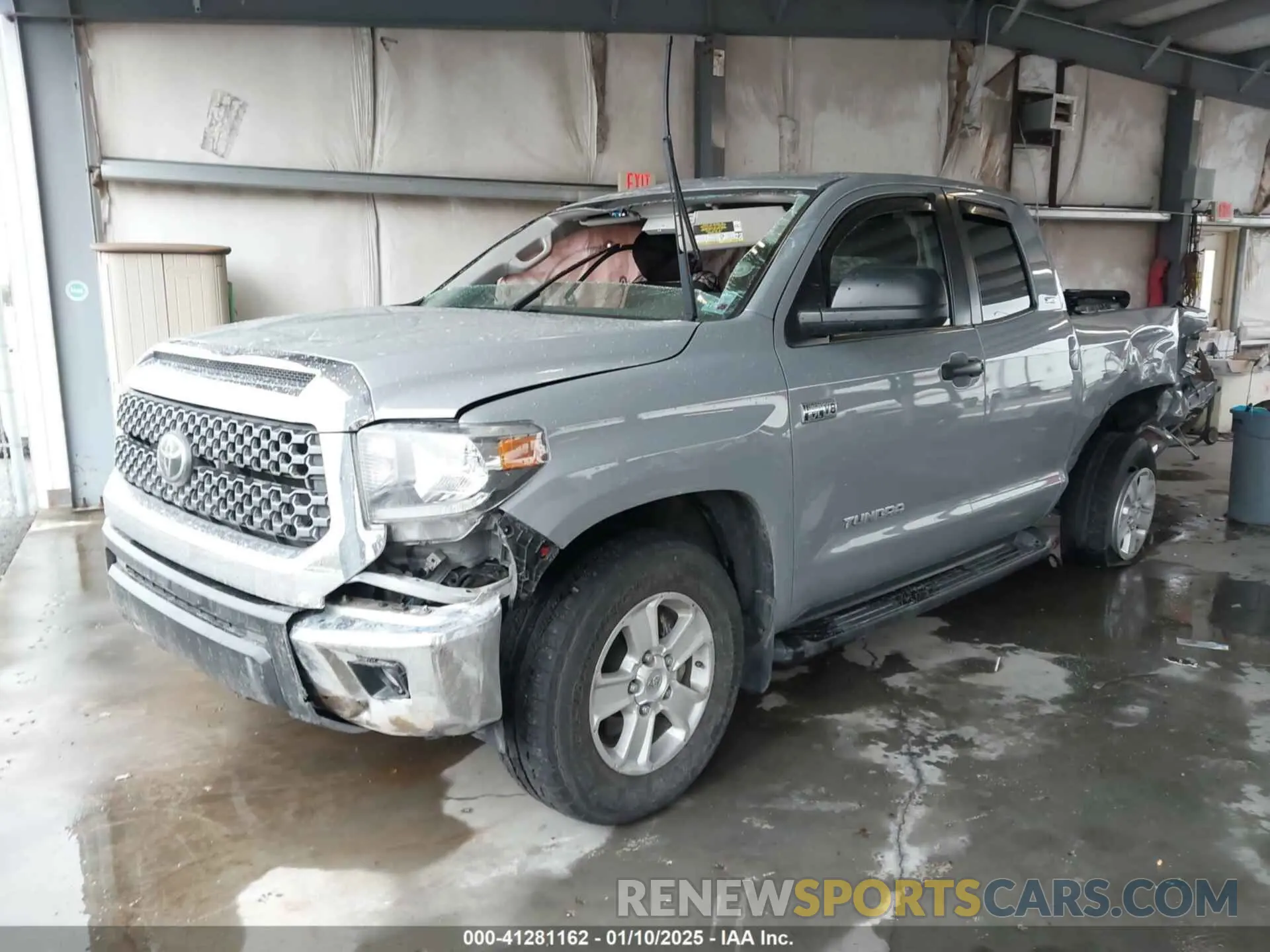 2 fotografías del automóvil dañado 5TFRY5F19MX272315 TOYOTA TUNDRA 2021
