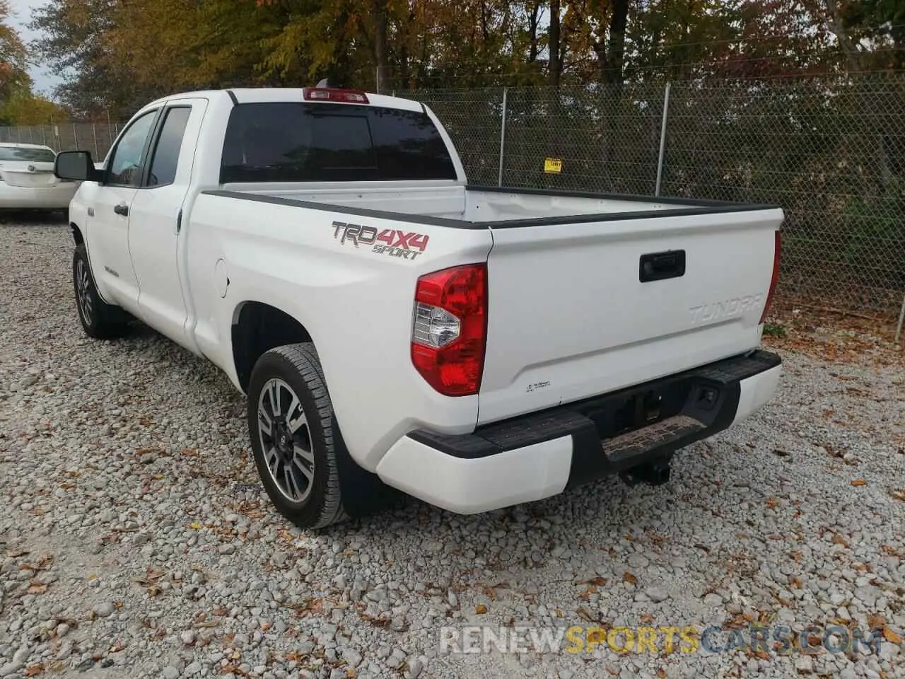 3 fotografías del automóvil dañado 5TFUY5F10MX048926 TOYOTA TUNDRA 2021