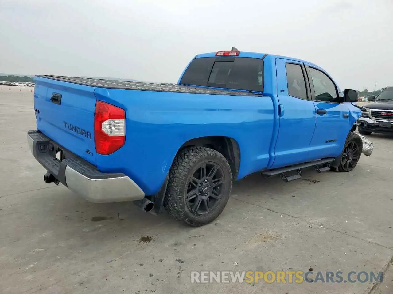 3 fotografías del automóvil dañado 5TFUY5F17MX974921 TOYOTA TUNDRA 2021