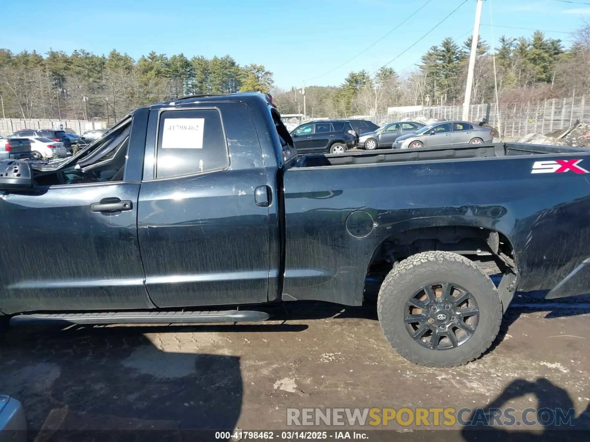 13 fotografías del automóvil dañado 5TFUY5F17MX989323 TOYOTA TUNDRA 2021