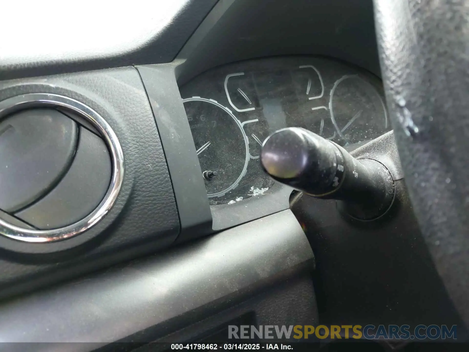 7 fotografías del automóvil dañado 5TFUY5F17MX989323 TOYOTA TUNDRA 2021