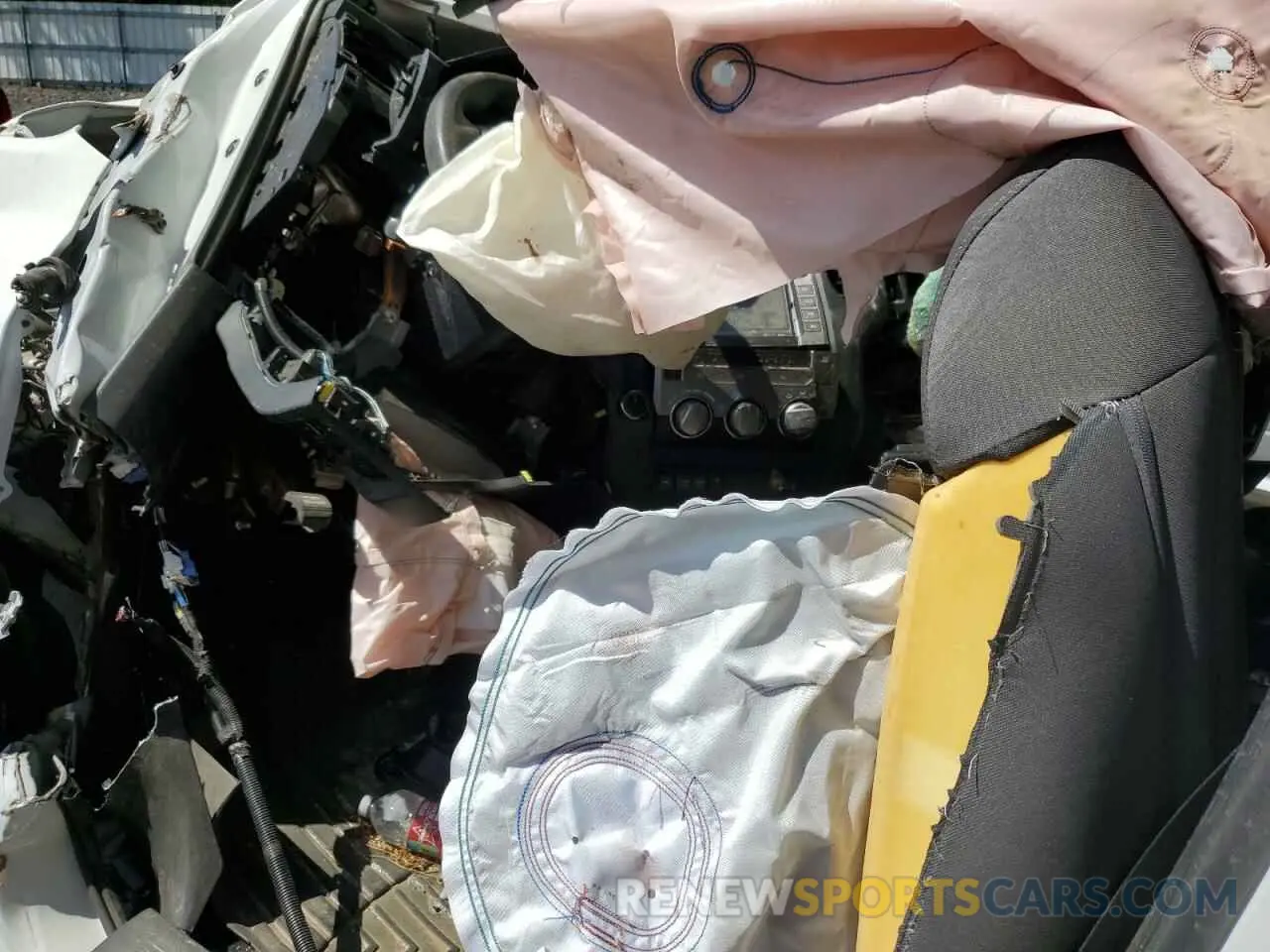 8 fotografías del automóvil dañado 5TFUY5F18MX020744 TOYOTA TUNDRA 2021