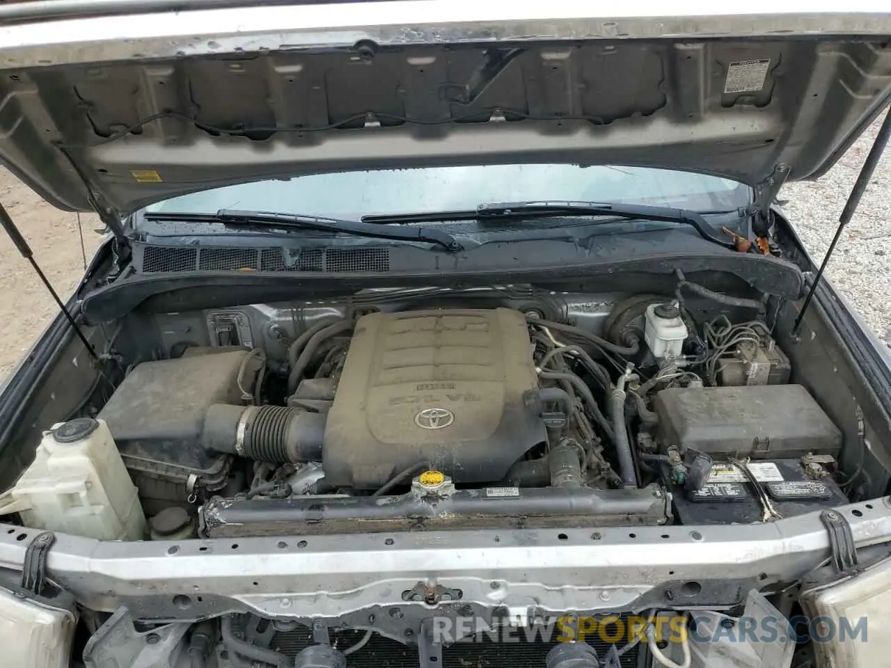 11 fotografías del automóvil dañado 5TFHW5F11DX286338 TOYOTA TUNDRA 2022