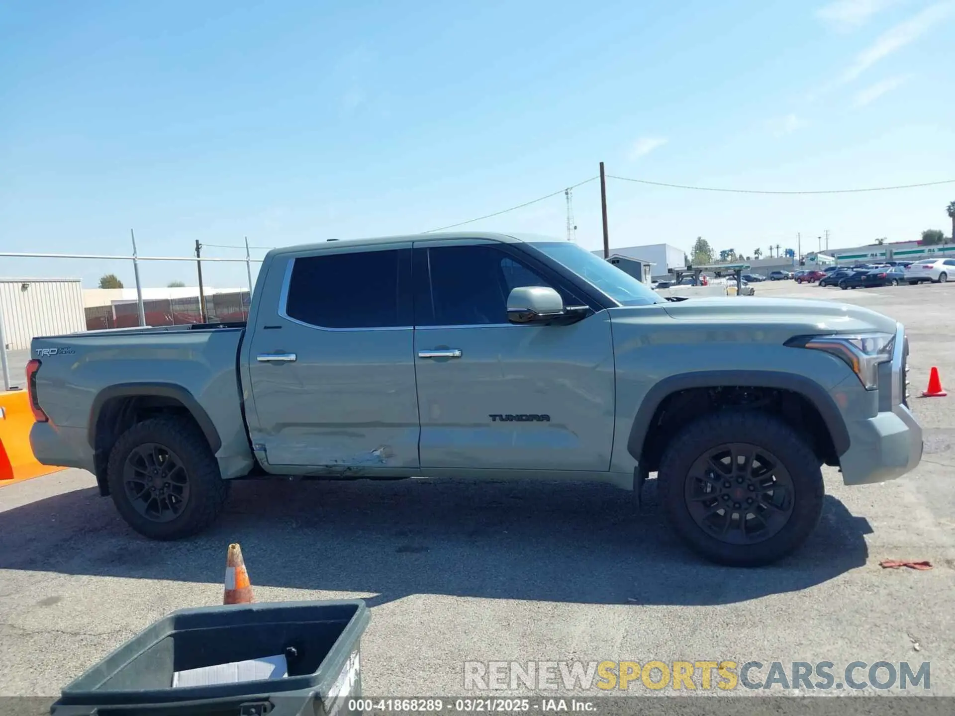 13 fotografías del automóvil dañado 5TFJA5AB6NX012246 TOYOTA TUNDRA 2022