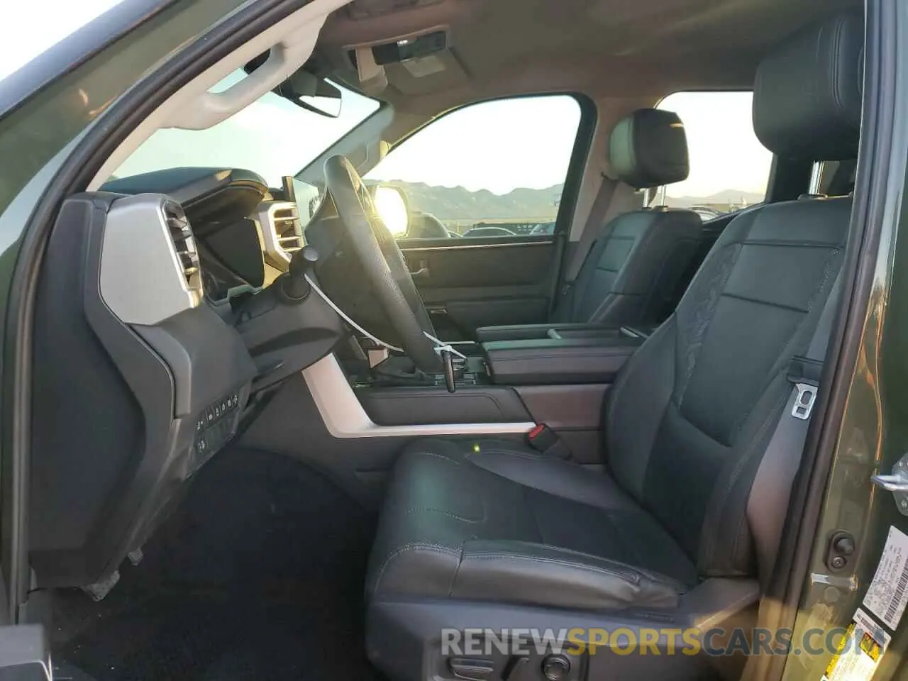 7 fotografías del automóvil dañado 5TFJA5DA0NX037663 TOYOTA TUNDRA 2022