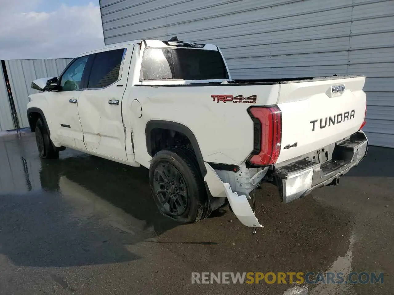 2 fotografías del automóvil dañado 5TFJA5DB2NX050200 TOYOTA TUNDRA 2022