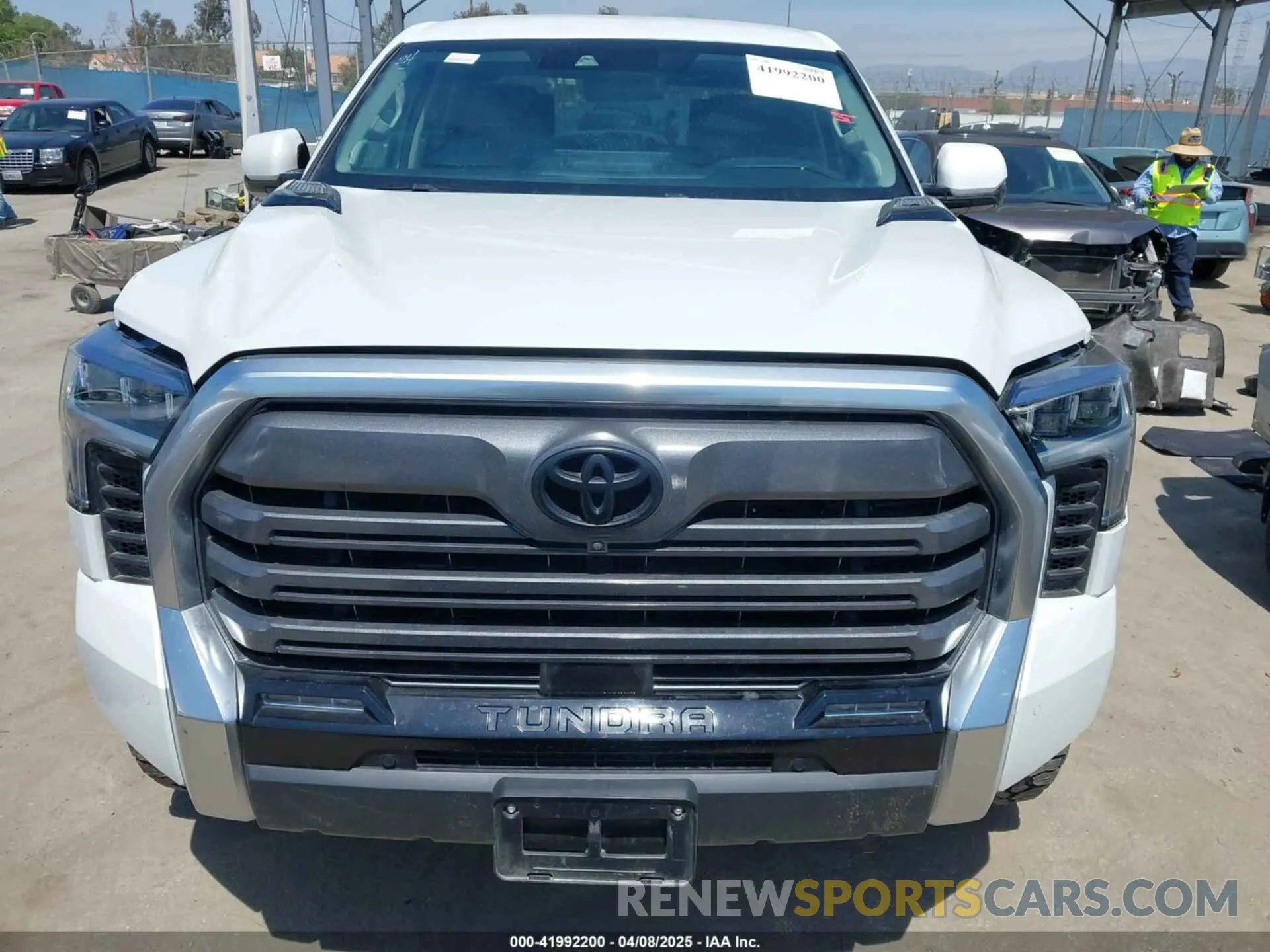 12 fotografías del automóvil dañado 5TFJC5DB7NX009958 TOYOTA TUNDRA 2022