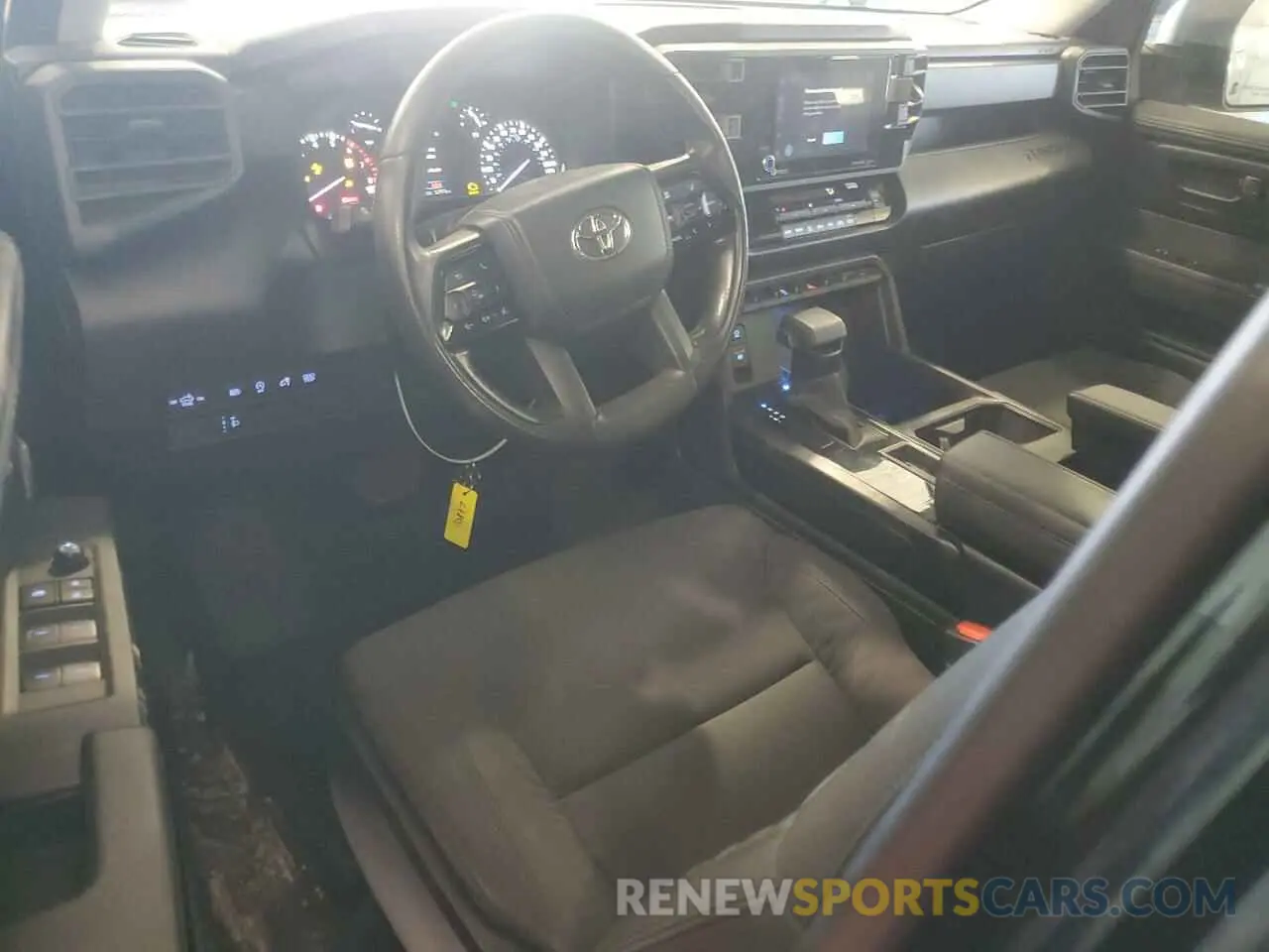 8 fotografías del automóvil dañado 5TFKB5AA3NX012617 TOYOTA TUNDRA 2022