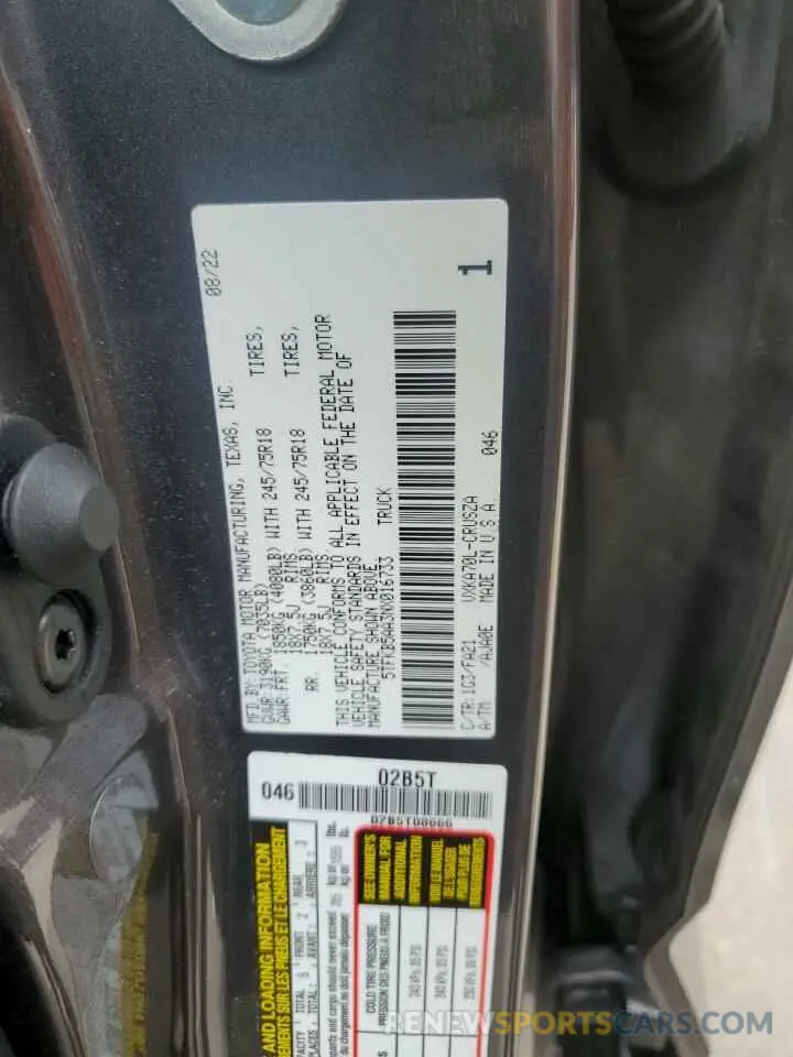12 fotografías del automóvil dañado 5TFKB5AA3NX016733 TOYOTA TUNDRA 2022