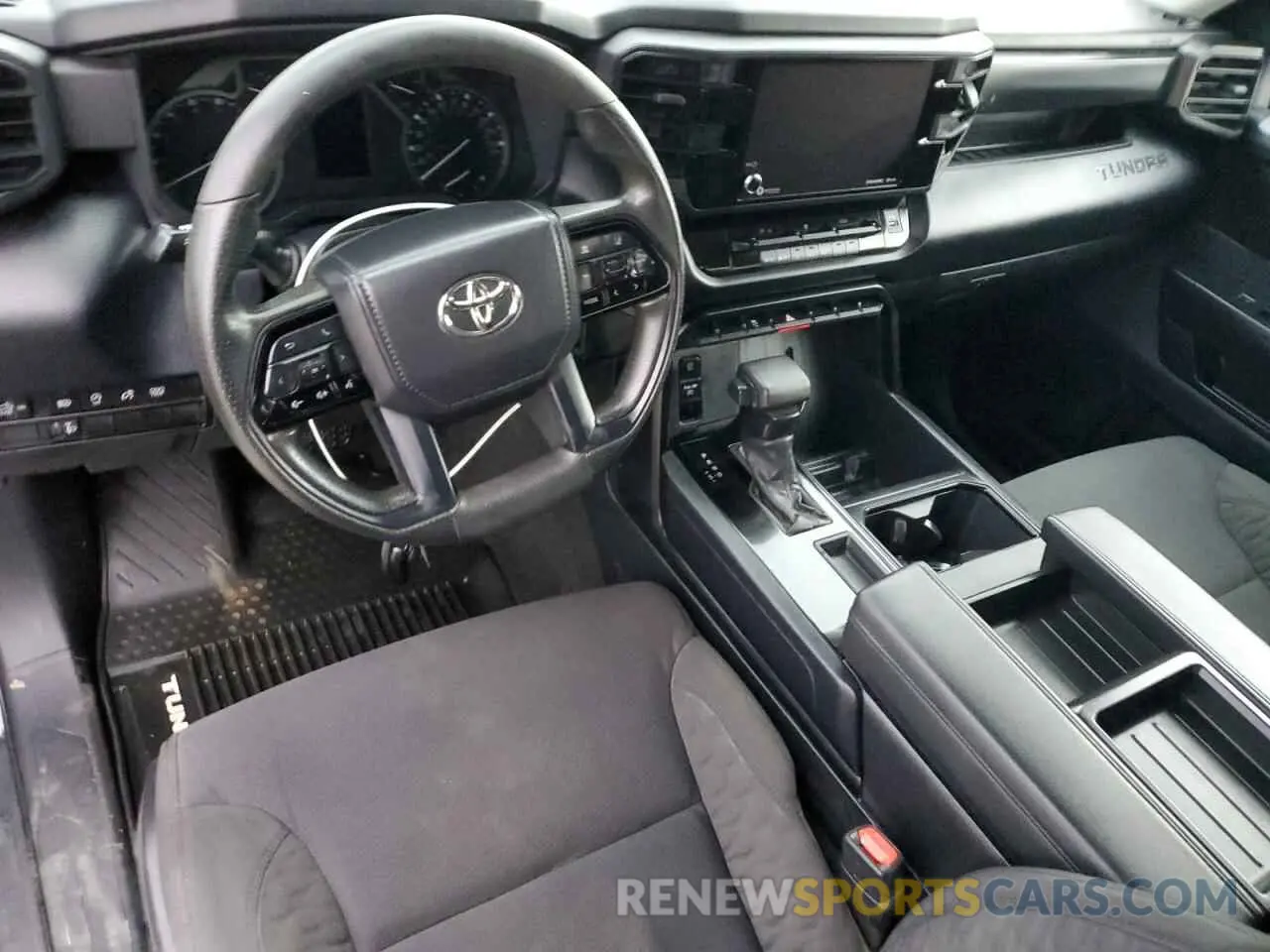 8 fotografías del automóvil dañado 5TFKB5AB8NX018809 TOYOTA TUNDRA 2022